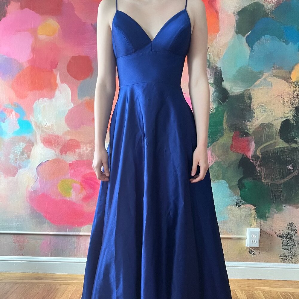 Gorgeous Betsy and Adam floor length gown